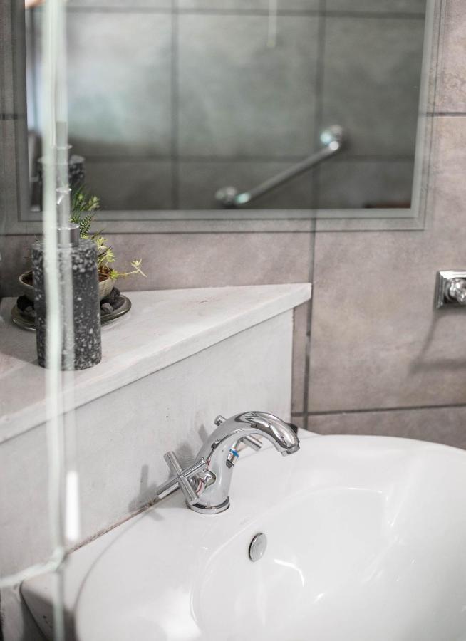 Manna Self Catering Guesthouse Graskop Extérieur photo